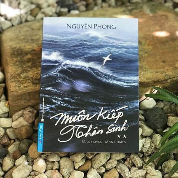 Muôn Kiếp Nhân Sinh Many Times, Many Lives Tập 2 không chỉ là một cuốn sách về tâm linh mà còn là lời nhắc nhở về sức mạnh của sự thay đổi từ chính mỗi cá nhân
