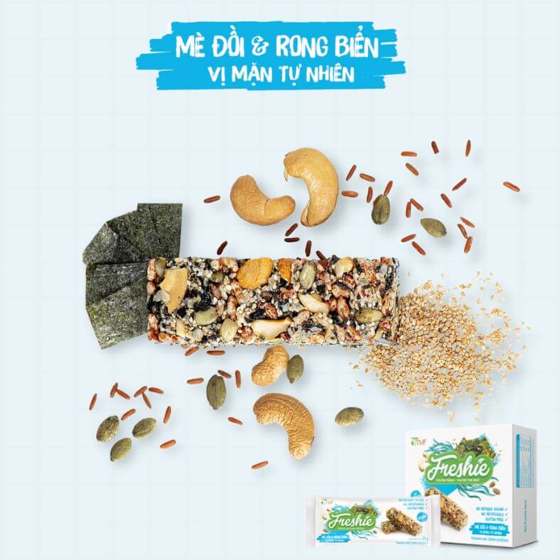 Thanh Hạt Dinh Dưỡng Freshie Mè Đồi & Rong Biển được làm từ thành phần tự nhiên như mè đồi, rong biển và mật dừa nước. Sản phẩm bổ sung dinh dưỡng nhanh chóng và tiện lợi, là bữa ăn xế hoàn hảo cho bạn và gia đình.